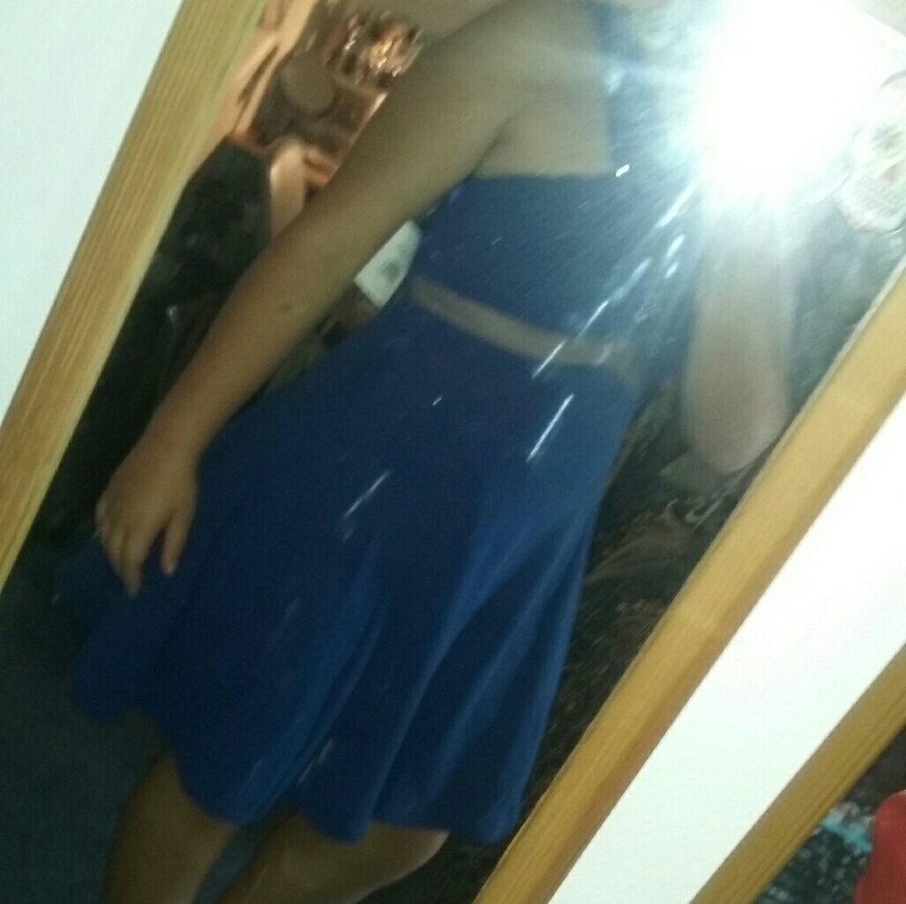 Dress - Picture 5 of 5